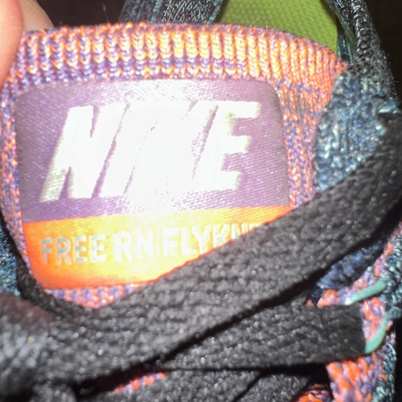 Nike Size 10 - Picture 7 of 7